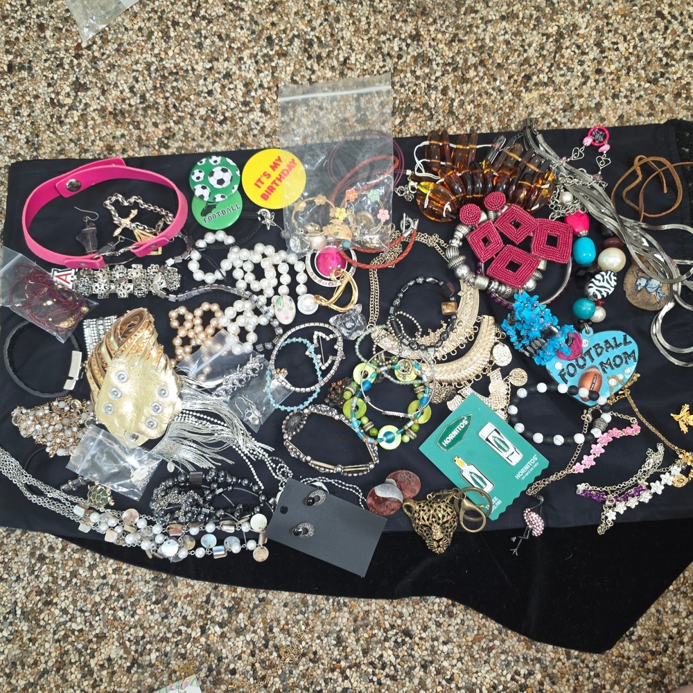 Bulk Costume Jewelry Lot Crafting Upcycling Mixed Accessories Necklaces Earrings